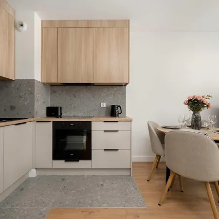 Apartment Nowoczesny Z Tarasem I Parkingiem By Renters *