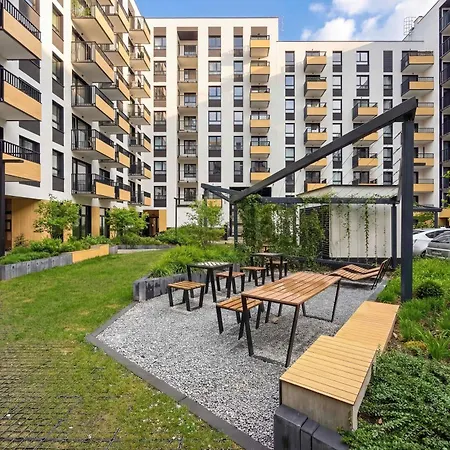 Nowoczesny Z Tarasem I Parkingiem By Renters